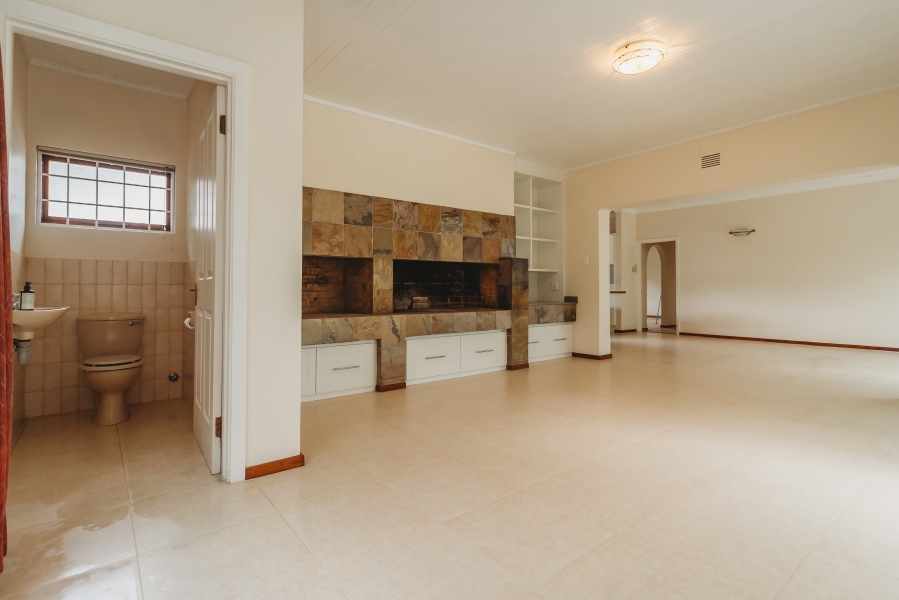 4 Bedroom Property for Sale in Heatherlands Western Cape
